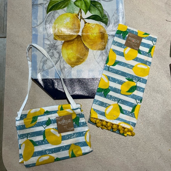 Lemon Gift Set - Apron, Towel, Tote Bag - Picture 2 of 3
